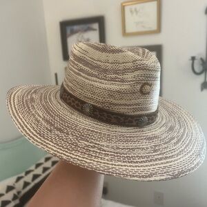 Charlie One Horse Prowlin’ Hat